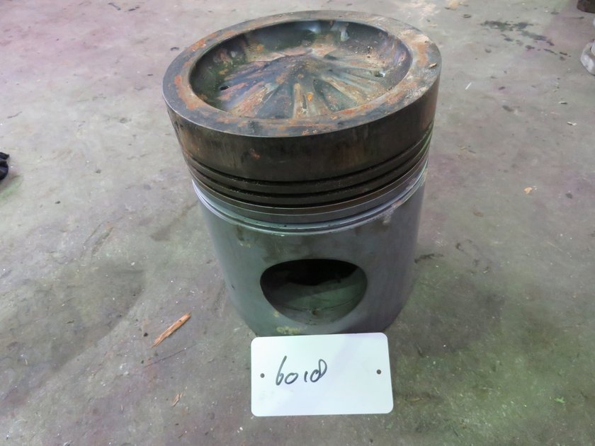 DEUTZ SBV M 628 (PISTON/04092826) Spare Part - POOL TRADING