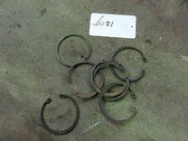DEUTZ SBA 6M 628 (CIRCLIP PISTON PIN/01124664)