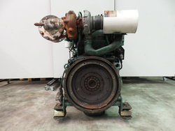 9490-4076-volvo-penta-tamd-103a-2.jpg