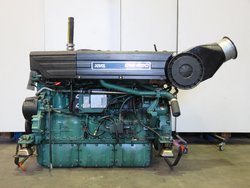 14289-4380-volvo-penta-d12d-b-mh-1.jpg