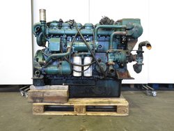 16569-4487-volvo-penta-tmd-100c-1.jpg