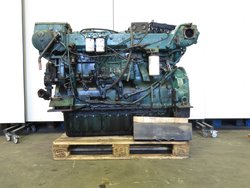 16569-4487-volvo-penta-tmd-100c-3.jpg