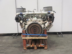 29813-11299-mercedes-om-424-3.jpg