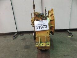 37867-11973-3.jpg