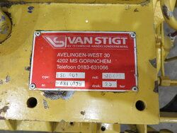 58444-13647-5.jpg