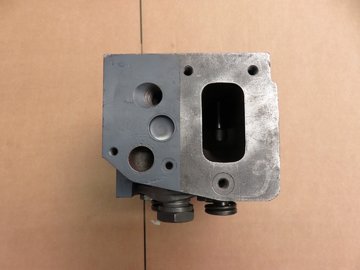 DEUTZ SBA 816 (CYLINDERHEAD AIRSTARTED/04052476/04006154)