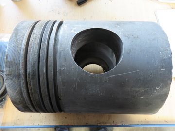 DEUTZ SBA 528 III (PISTON/04064236/02059729/03470445)