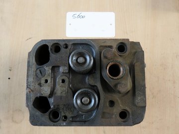 DEUTZ BF 716 (CYLINDERHEAD/04005840)
