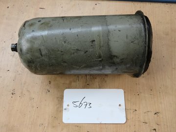 DEUTZ BF 716 (OIL FILTER POT)