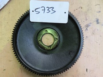 DEUTZ SBA M 816 (CAMSHAFT GEARWHEEL)