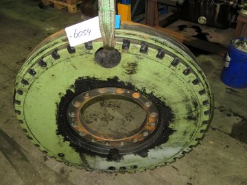 DEUTZ SBA 6M 628 (FLYWHEEL/04021150)