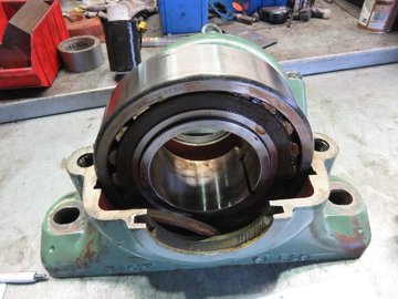 SKF SN526 BEARING BLOCK