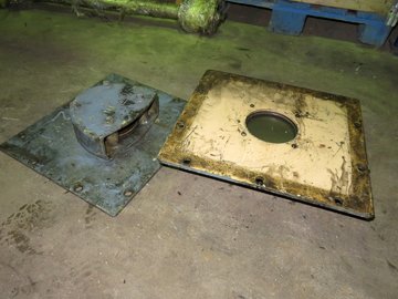 DEUTZ RBV 6/8M 545 (CYLINDERBLOCK COVER)