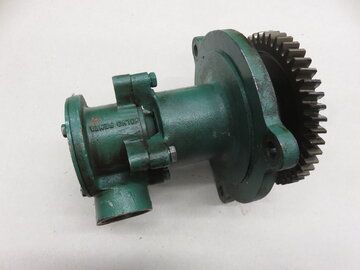 VOLVO PENTA D13 (SEAWATER PUMP)