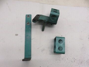 VOLVO PENTA D5A,D7A,D7C (ENGINE BRACKET/3839541)