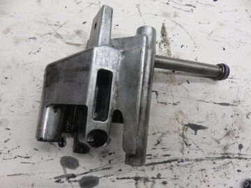 VOLVO PENTA D13B,D13C,D16C (INTERMEDIATE HOUSING/21105100)