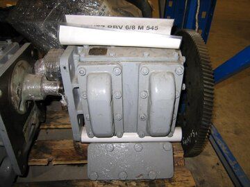 DEUTZ RBV 6/8M 545 (LUBRICATION OIL PUMP/WDU4)