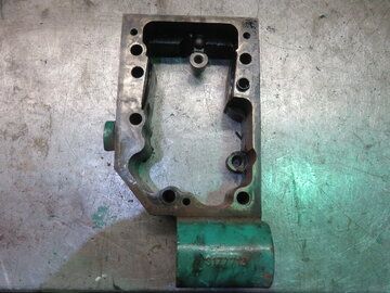 CUMMINS KTA50 G7 (HOUSING, ROCKER LEVER/3177713)