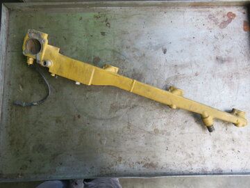 CATERPILLAR C12 (MANIFOLD WATER/ 124-2719)