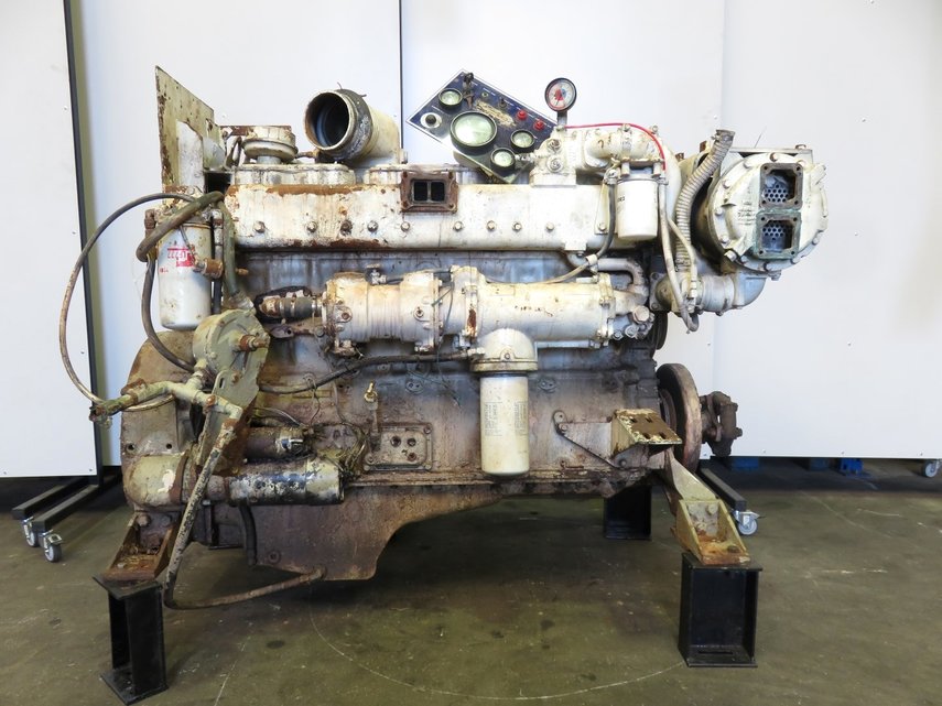 Sell / Buy Cummins / N855M